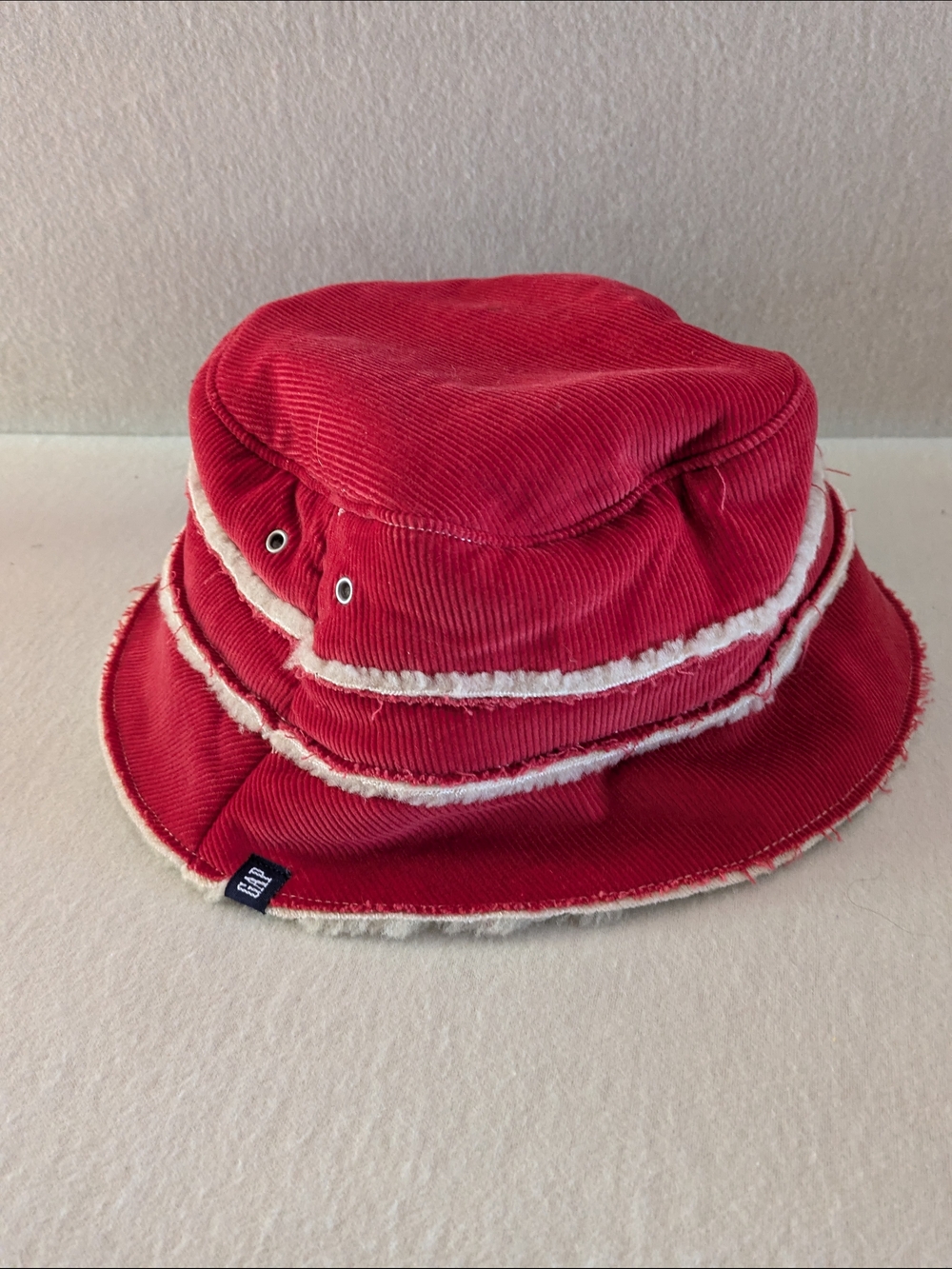 Gap y2k Vintage 2003 Red Corduroy Bucket Hat With Fleece Lining
